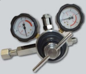 Regulator imper piston for high flow and high pressure