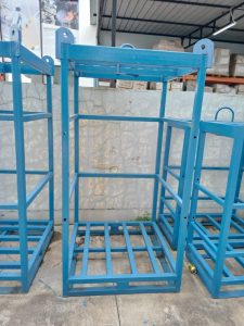 Rack and manifold for 16 Cylinders bundle / pallet